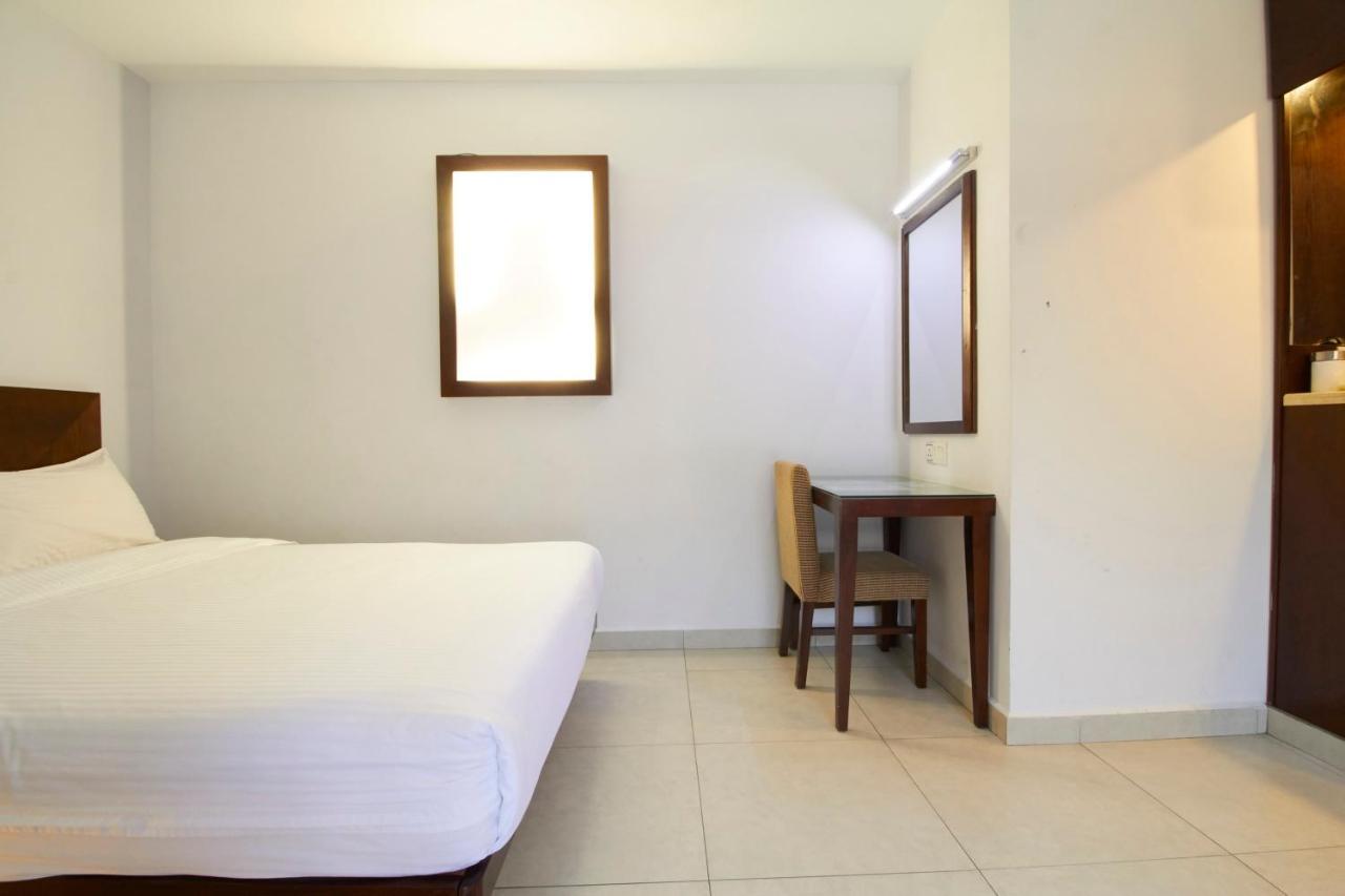 Kepong Hotel Куала-Лумпур Экстерьер фото